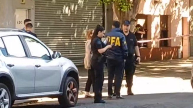 Una persona resultó herida en su pierna izquierda.
