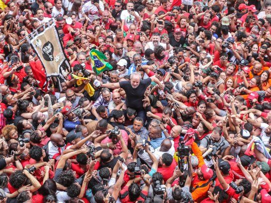 Lula se dirigió a una multitud en el Sindicato de Metalúrgicos de San Conrado.&nbsp;