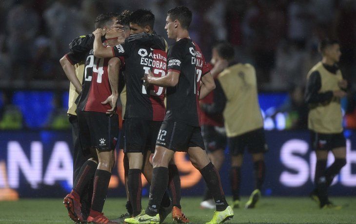 colon tuvo una noche heroica, pero se quedo sin el sueno de la sudamericana