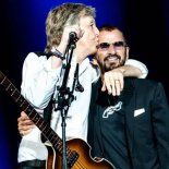 Los exbeatles vuelven a compartir una canción. Los exbeatles vuelven a compartir una canción.