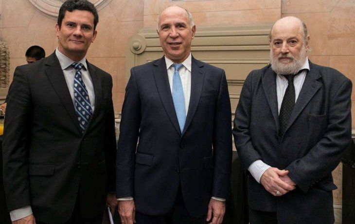 ámbito.com | PAG16-TRIO.jpg