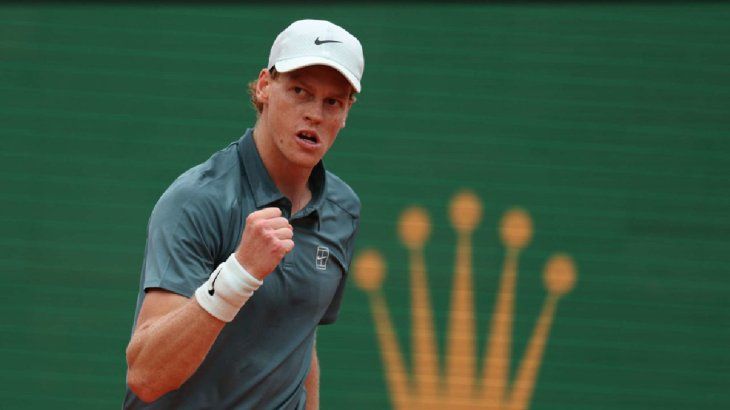 Con un juego implacable, se destaca como el mejor tenista de la actualidad. Con un juego implacable, se destaca como el mejor tenista de la actualidad.