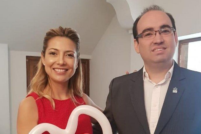 Fabiola Yáñez junto al presidente de la cámara del Juguete Emmanuel Poletto.&nbsp;