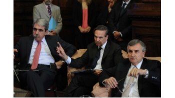 Fernández, Pichetto y Morales, tres de los senadores de la Comisión de Acuerdos donde se debate el pliego de Milani.
