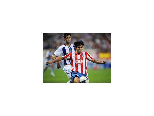 Agüero marcó en la goleada del Atlético