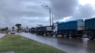 Transportistas rechazan la nueva guía electrónica para el sector y no descartan posibles medidas de fuerza Transportistas rechazan la nueva guía electrónica para el sector y no descartan posibles medidas de fuerza