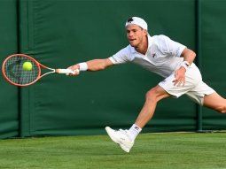 Diego Schwartzman ganó y avanzó a la segunda ronda en Wimbledon.