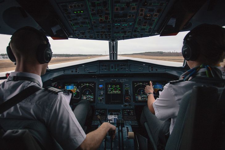 El Transporte aéreo está entre los 10 mejores sueldos.