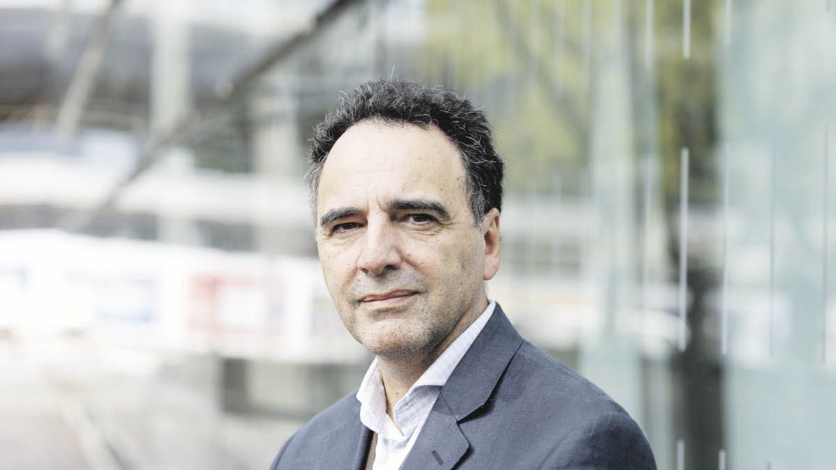 Pablo De Santis: “More a novel about genres than a policeman”
