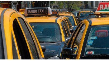 El aumento de la tarifa de taxis debería haber sido del 30%