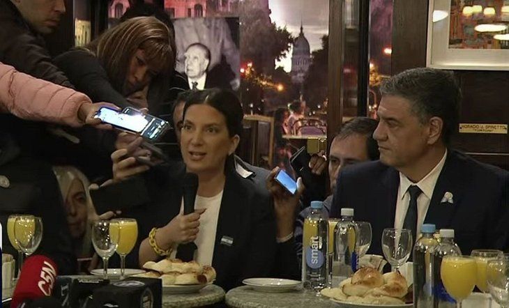 Los dirigentes del PRO estuvieron presentes en la conferencia de prensa. 