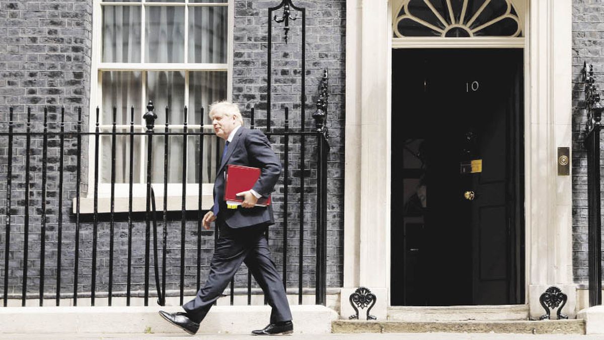 Johnson clings to power despite vigorous conservative pressure