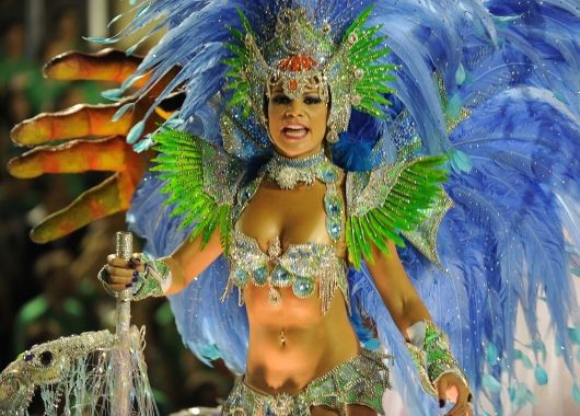 A pura emoción y brillo, comenzó el carnaval de Río