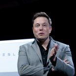Al unir recursos con SpaceX, Elon Musk estaría buscando consolidar capital, reducir presiones de liquidez y reforzar sus proyectos más audaces. Al unir recursos con SpaceX, Elon Musk estaría buscando consolidar capital, reducir presiones de liquidez y reforzar sus proyectos más audaces.