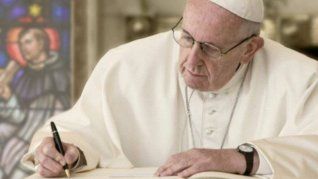 El papa entregó sus últimas posesiones a los presos