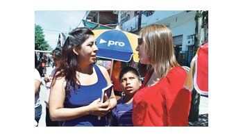 La vicejefa de Gobierno porteño, María Eugenia Vidal, hizo ayer campaña en la Comuna 8. El PRO la entrena para frenar la expansión de Massa en la provincia de Buenos Aires.
