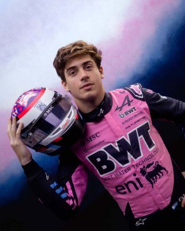Colapinto se prepara para su primera temporada completa en la Fórmula 1. Colapinto se prepara para su primera temporada completa en la Fórmula 1.