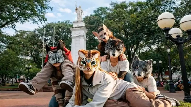 Los therians son personas que experimentan una identificación interna con un animal no humano.