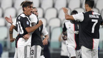 Dybala abrió la cuenta con una golazo. Juventus sigue ne lo más alto.