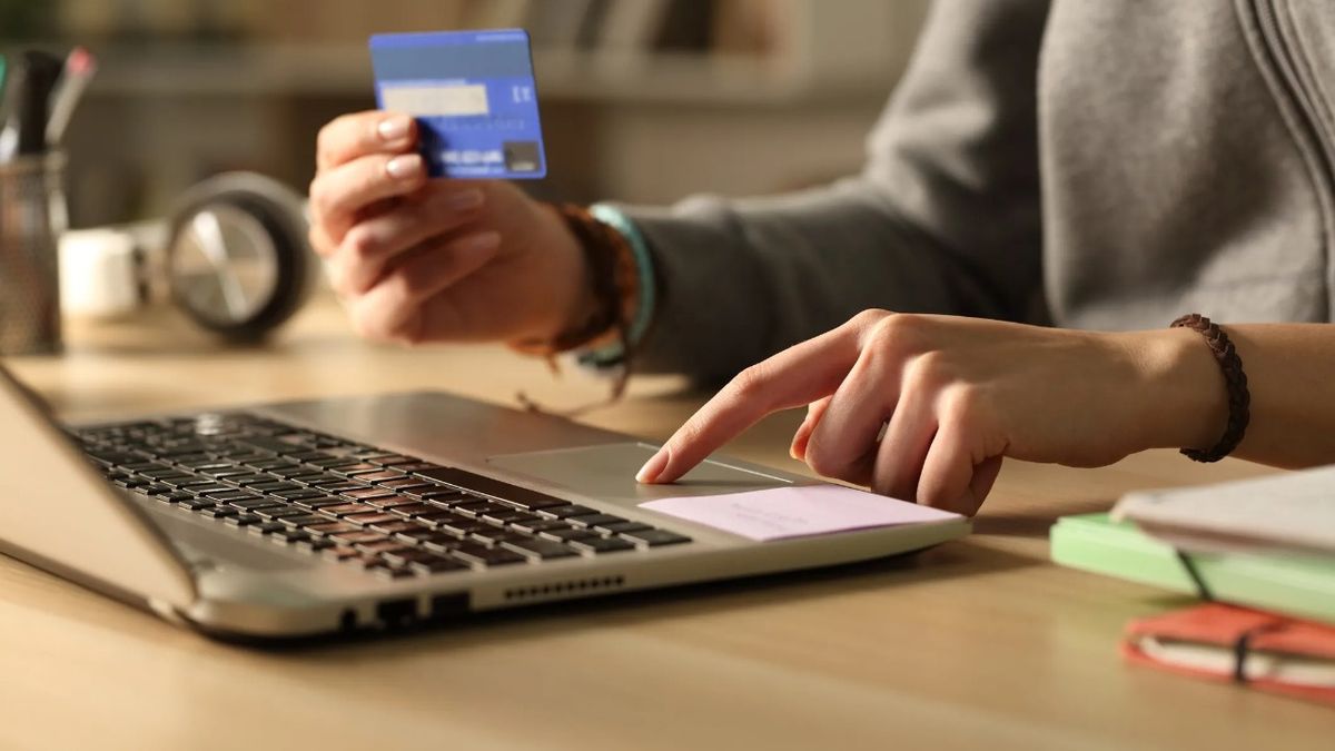 Banking for teenagers: how to access debit cards and fixed-term investments