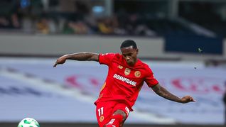 Helinho denunció denunció que recibió insultos racistas, sobre todo en redes sociales. Publicó un video en su cuenta de Instagram y la FMF abrió una carpeta de investigación.