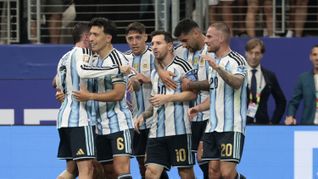 La Selección Argentina ganó los primeros partidos del Mundial y entusiasma a todo un país. La Selección Argentina ganó los primeros partidos del Mundial y entusiasma a todo un país.