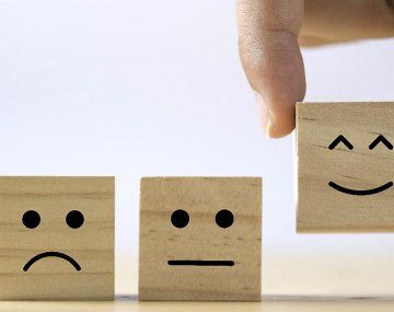 Un diálogo interno respetuoso y funcional actúa como un factor protector de la salud mental. Un diálogo interno respetuoso y funcional actúa como un factor protector de la salud mental.