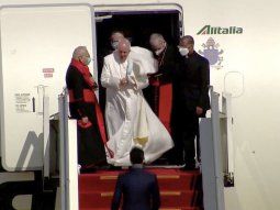 en historica visita a irak, francisco pide por los cristianos y condena la injerencia extranjera