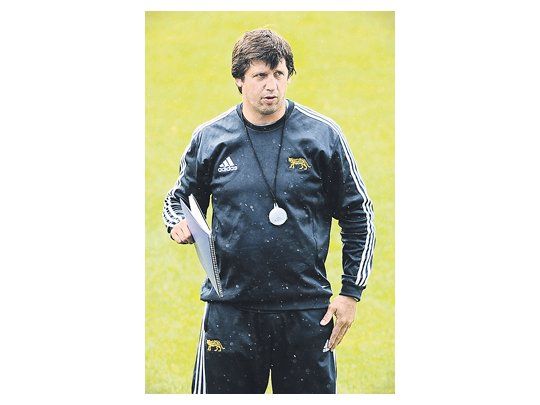 El Rugby Championship comenzará en agosto de 2012 y Phelanserá el entrenador, en un hecho histórico. Todo un desafío parael coach.