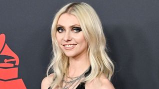 Taylor Momsen y un accidente con una araña en CDMX. Taylor Momsen y un accidente con una araña en CDMX.