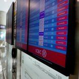 El acuerdo fue aprobado por amplia mayoría en una asamblea de más de 700 trabajadores de EANA y permitió desactivar las medidas de fuerza que amenazaban el normal funcionamiento de los vuelos. El acuerdo fue aprobado por amplia mayoría en una asamblea de más de 700 trabajadores de EANA y permitió desactivar las medidas de fuerza que amenazaban el normal funcionamiento de los vuelos.