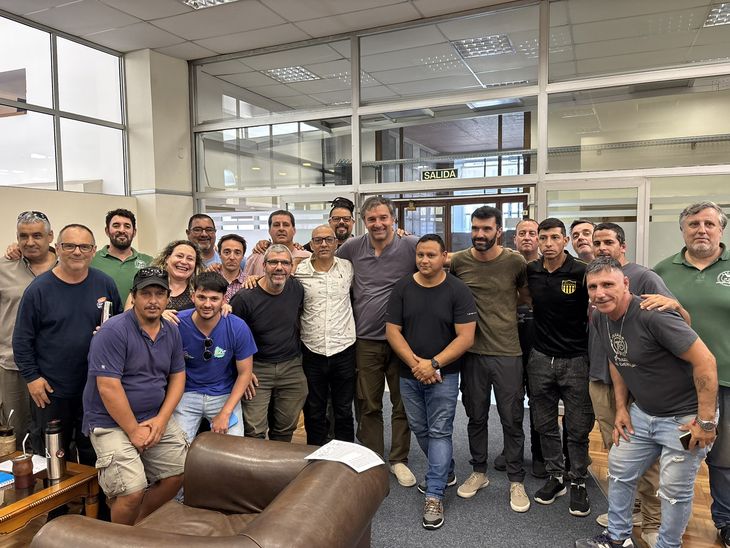 El presidente del PIT-CNT, Marcelo Abdala, confirmó el acuerdo tras una reunión tripartita. El presidente del PIT-CNT, Marcelo Abdala, confirmó el acuerdo tras una reunión tripartita.