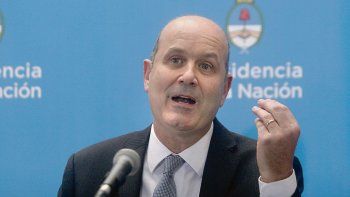 El ex titular del Banco Central, Federico Sturzenegger, reapareci&oacute; e hizo p&uacute;blica su opini&oacute;n sobre la letra chica del bono Centenario a trav&eacute;s de Twitter.&nbsp;