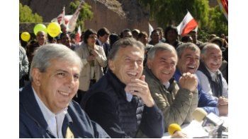 Mauricio Macri junto a Gerardo Morales y José Cano en Purmamarca.