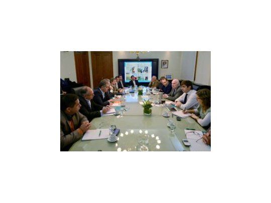 Impulsan créditos blandos para el sector lechero por $ 500 millones
