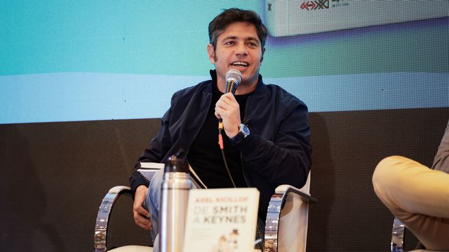 Kicillof en la presentación de su libro, en la Feria de Buenos Aires.