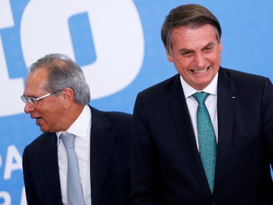 Bolsonaro quiere asegurarse la permanencia de su superministro, Paulo Guedes.