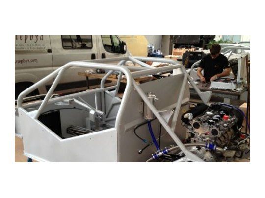 Los pequeños talleres y particulares que desarrollen proyectos automotores en forma unipersonal o a baja escala, deberán inscribirse en un registro de fabricantes.