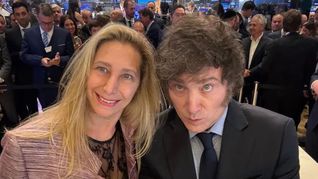 Denuncian penalmente a Javier y Karina Milei por el uso sistemático de recursos públicos para viajes personales. Denuncian penalmente a Javier y Karina Milei por el uso sistemático de recursos públicos para viajes personales.