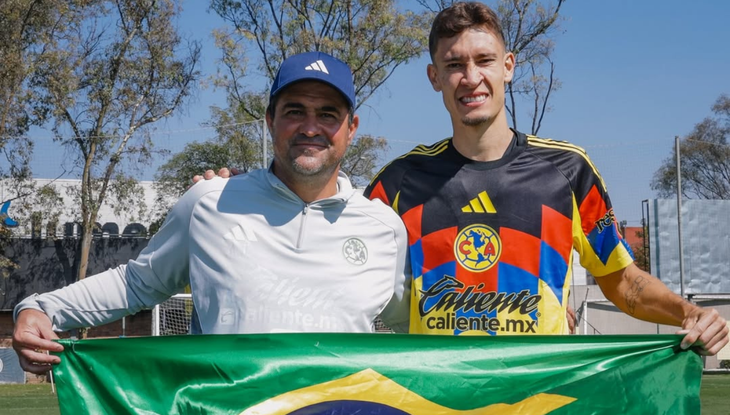 André Jardine se llevaría a jugar a Medio Oriente a Rodrigo Dourado, pero América no recuperaría todo el dinero que pagó por el jugador. André Jardine se llevaría a jugar a Medio Oriente a Rodrigo Dourado, pero América no recuperaría todo el dinero que pagó por el jugador.