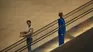 Sacha Baron Cohen y Rosamund Pike protagonizan Ladies first, una comedia satírica que invierte los roles de género.