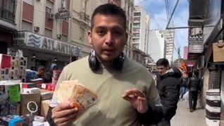 Un joven usuario de TikTok mostró qué compró en Once por $30.000