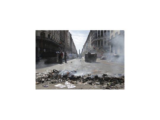 Protesta convirtió al Microcentro en un basural