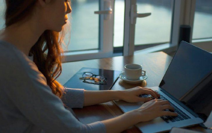 ámbito.com | Homeoffice mujer.jpg