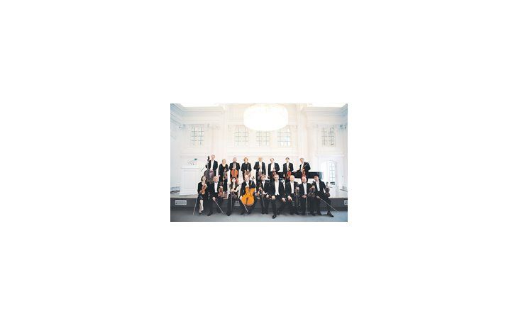 La Stuttgart Chamber Orchestra, dirigida por Wolfram Christ, inaugurará el jueves próximo la temporada 2012 del ciclo Nuova Harmonia en el Coliseo.