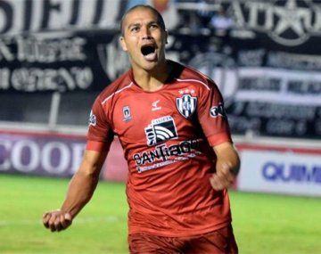 Facundo Melivilo abandonó la concentración de Central Córdoba de Santiago del Estero y no jugará la final de la Copa Argentina ante River.