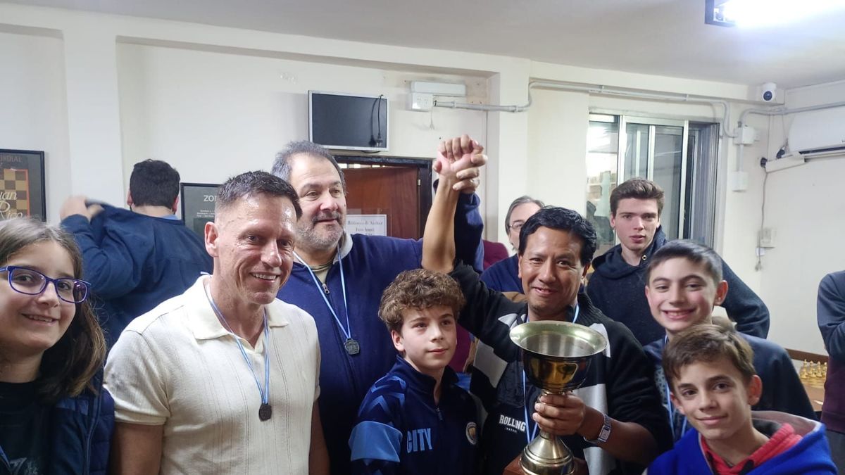 Peter Thiel en la Argentina: jugó un torneo de ajedrez en un club del barrio del Abasto y salió tercero
