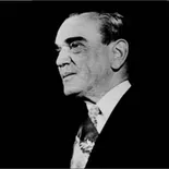 Nace en 1890, Adolfo Ruiz Cortines, presidente de México entre 1952 y 1958. Nace en 1890, Adolfo Ruiz Cortines, presidente de México entre 1952 y 1958.