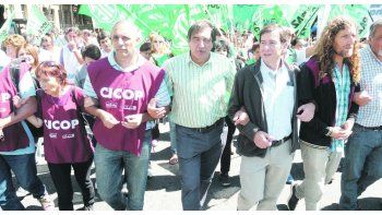Estatales reclamaron llamado a paritarias