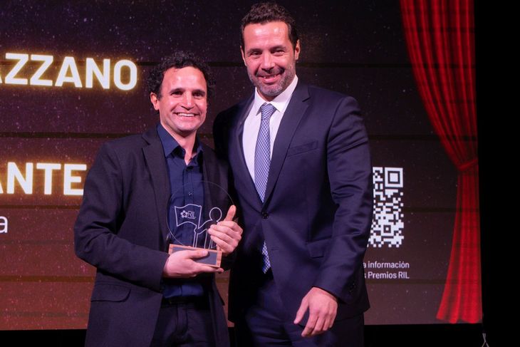 Ezequiel Rogante, Coordinador de Comunicación y Prensa de la Municipalidad de Santa Catalina, Córdoba, junto a Juan Mazzón de Banco Macro Ezequiel Rogante, Coordinador de Comunicación y Prensa de la Municipalidad de Santa Catalina, Córdoba, junto a Juan Mazzón de Banco Macro